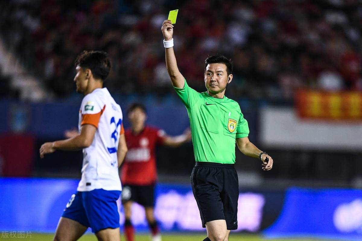 开云下载-关于中超联赛引入智能裁判技术提升判罚精准度的信息