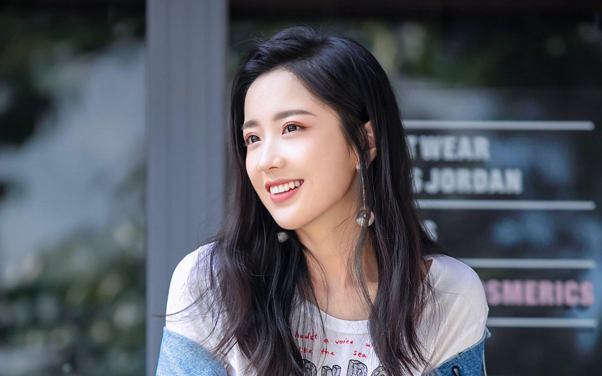 kaiyun中国官方网站-_凯尔特人攻防两端均衡，豪取连胜_，凯尔特人防守悍将