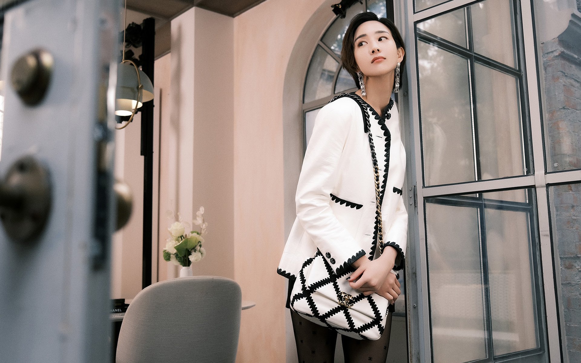 巴西队在南美预赛期间表现抢眼,占据榜首